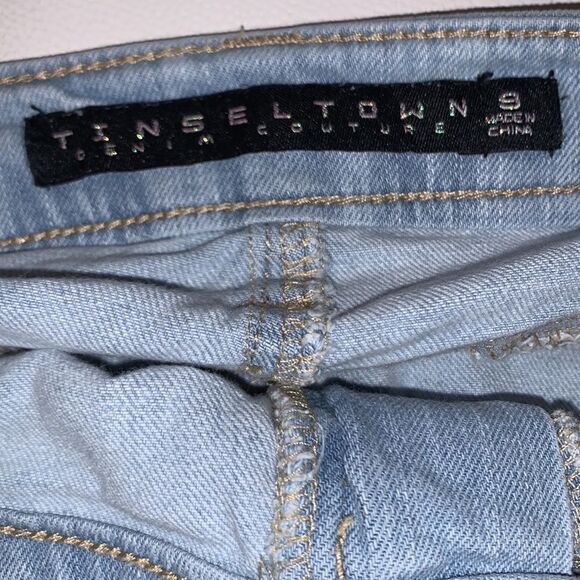 Tinseltown Denim Couture High Rise Distressed Light Wash Women’s Shorts Size 9 - Picture 10 of 13